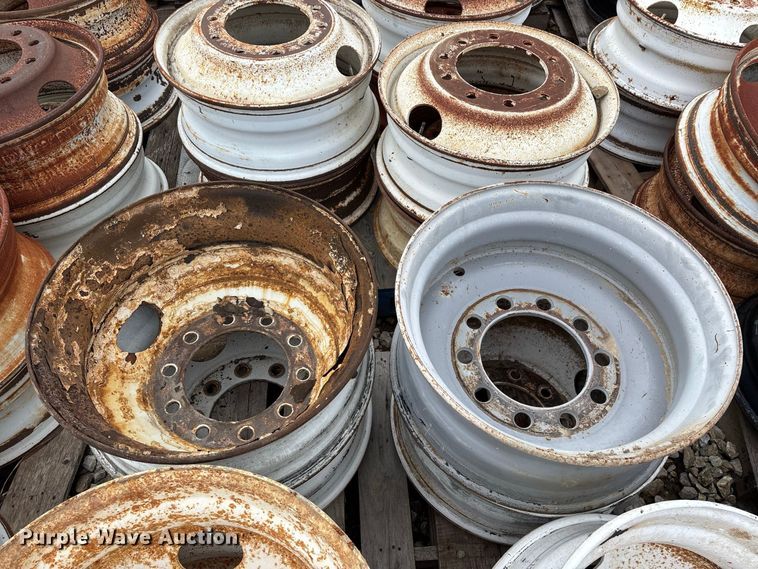 image for item FG0730 (74) steel wheels