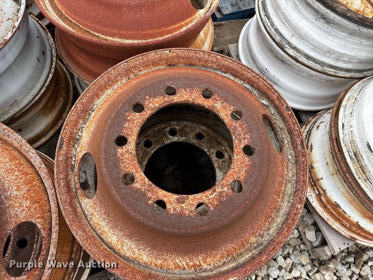 image for item FG0730 (74) steel wheels