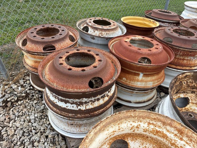 image for item FG0730 (74) steel wheels