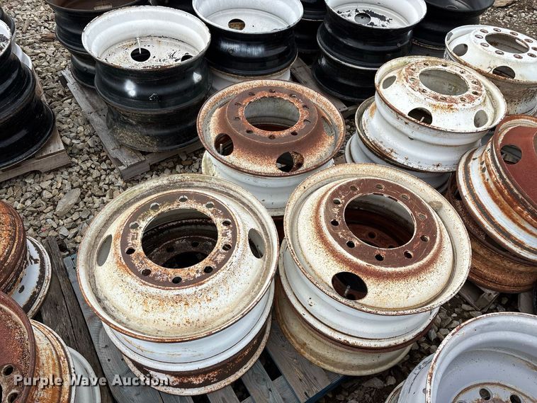 image for item FG0730 (74) steel wheels