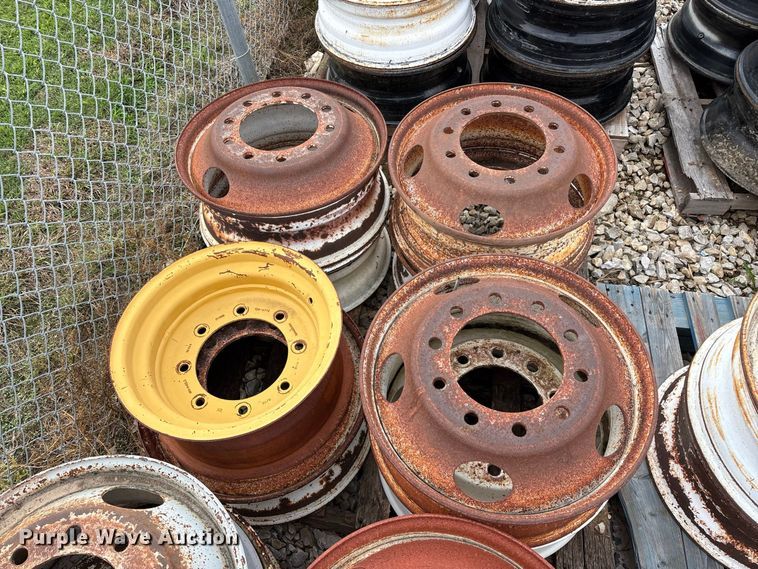 image for item FG0730 (74) steel wheels