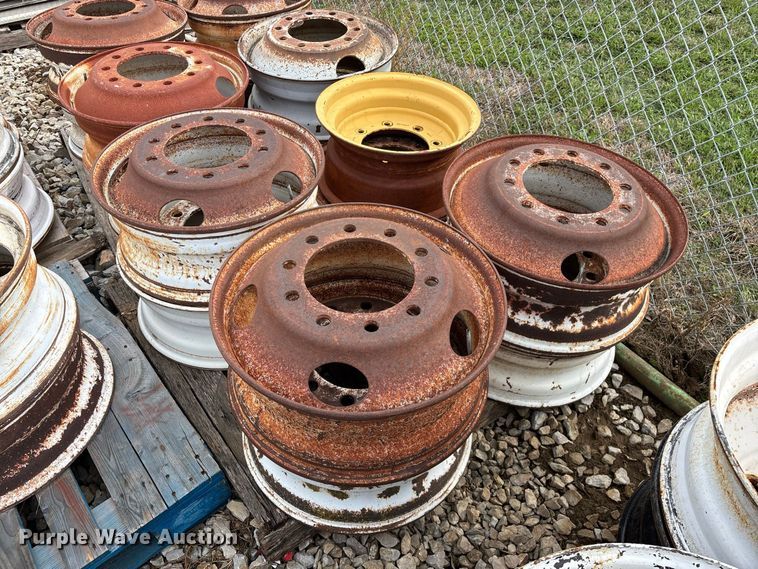 image for item FG0730 (74) steel wheels