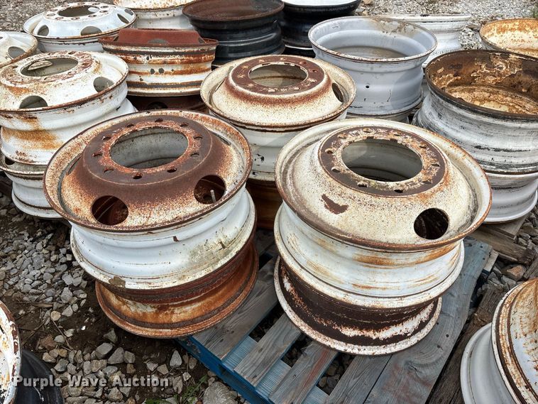 image for item FG0730 (74) steel wheels