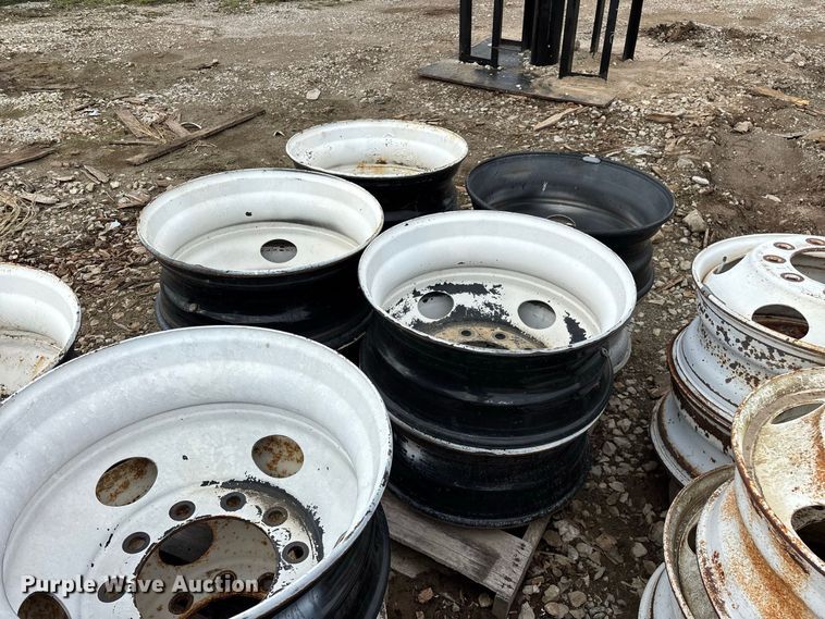 image for item FG0730 (74) steel wheels