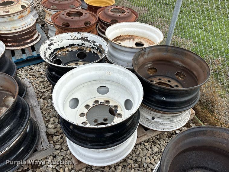 image for item FG0730 (74) steel wheels
