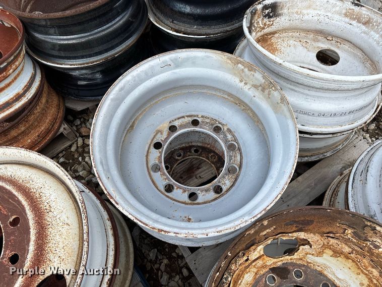 image for item FG0730 (74) steel wheels
