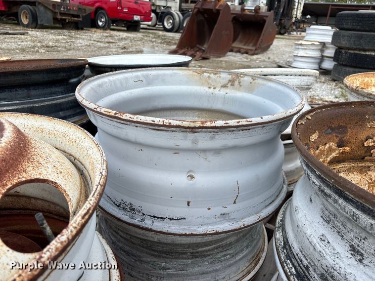 image for item FG0730 (74) steel wheels