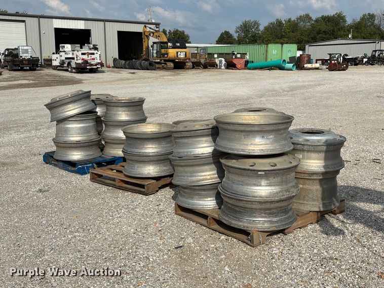 image for item FG0731 (25) 10 lug aluminum wheels