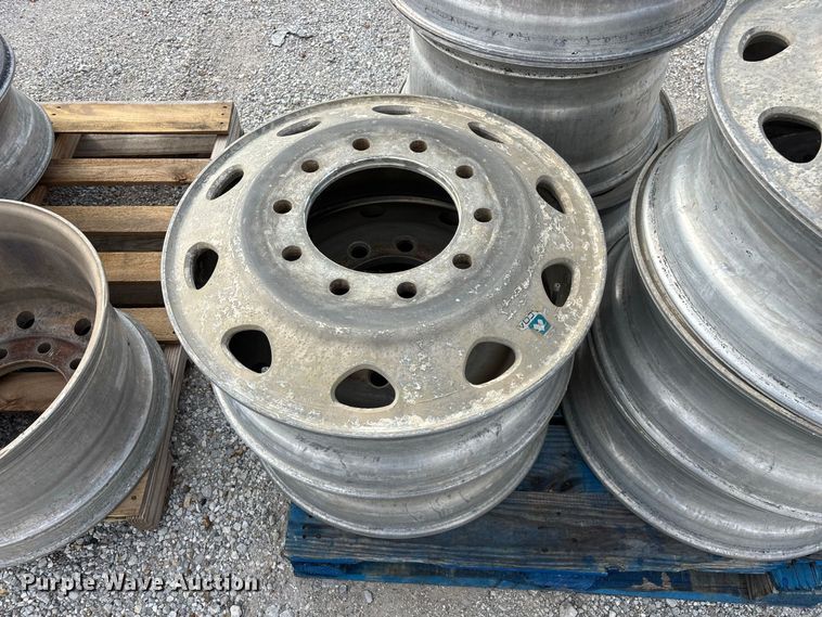 image for item FG0731 (25) 10 lug aluminum wheels