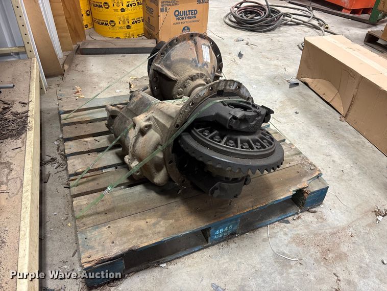 image for item FG0734 (2) Spicer semi truck differentials