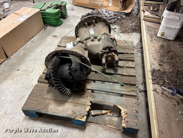 image for item FG0734 (2) Spicer semi truck differentials