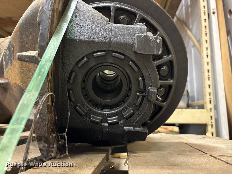 image for item FG0734 (2) Spicer semi truck differentials