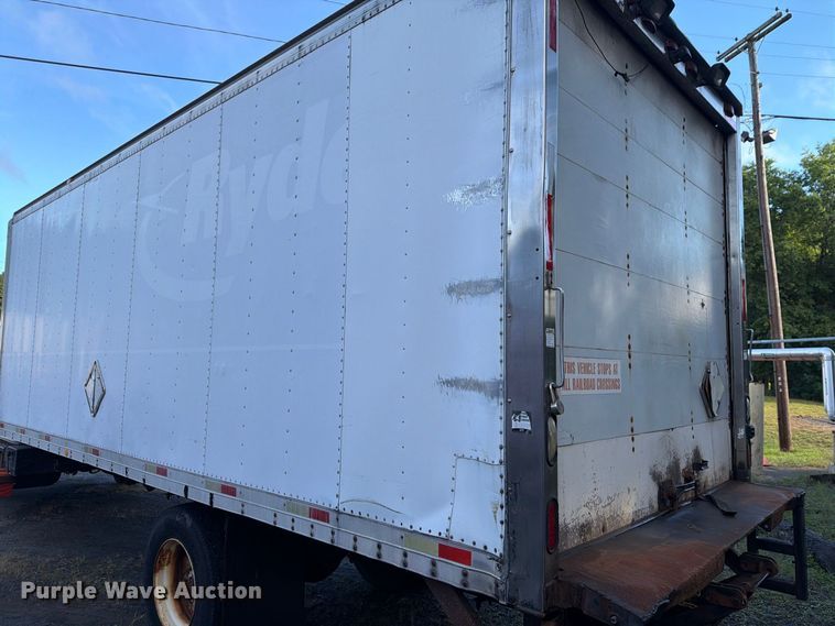 image for item FG3018 1999 Freightliner FL70 box truck