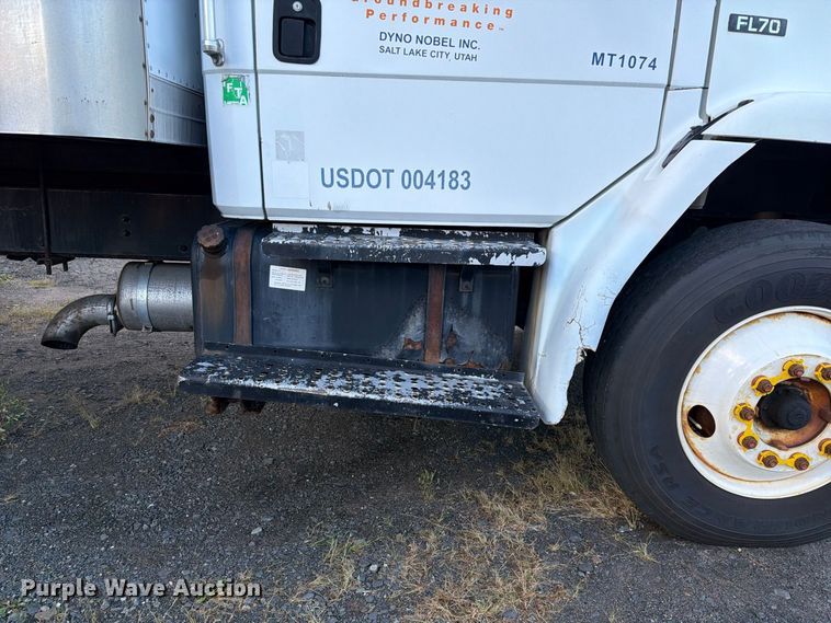 image for item FG3018 1999 Freightliner FL70 box truck