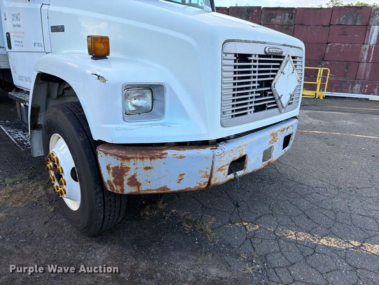 image for item FG3018 1999 Freightliner FL70 box truck