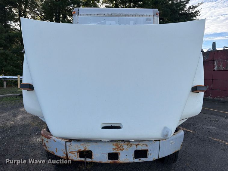 image for item FG3018 1999 Freightliner FL70 box truck