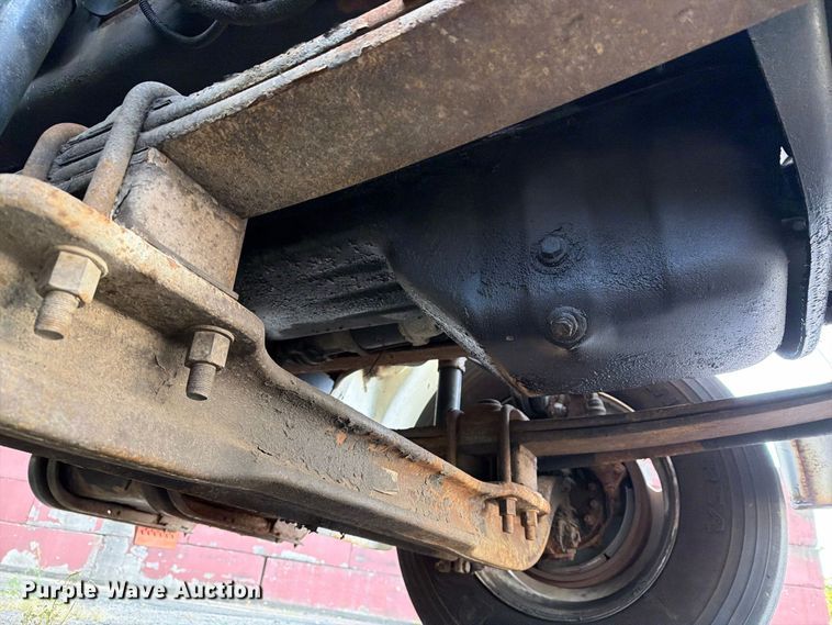 image for item FG3018 1999 Freightliner FL70 box truck