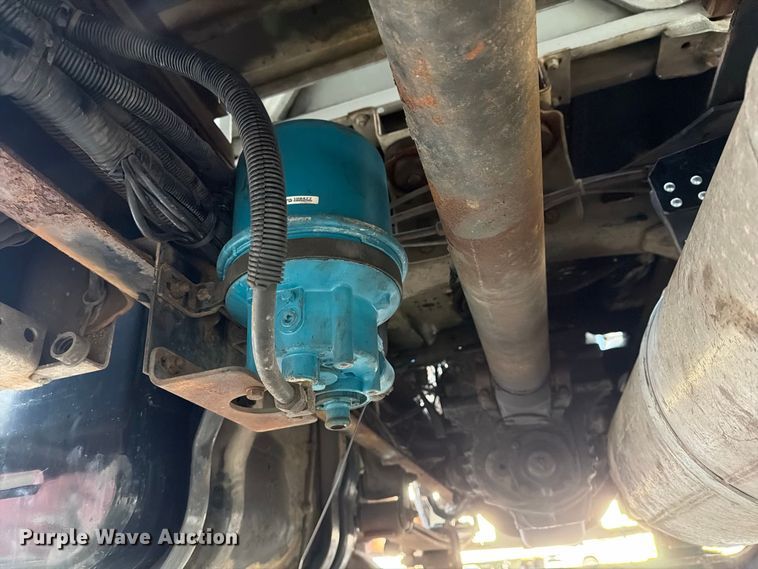 image for item FG3018 1999 Freightliner FL70 box truck