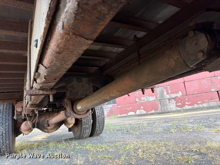 image for item FG3018 1999 Freightliner FL70 box truck