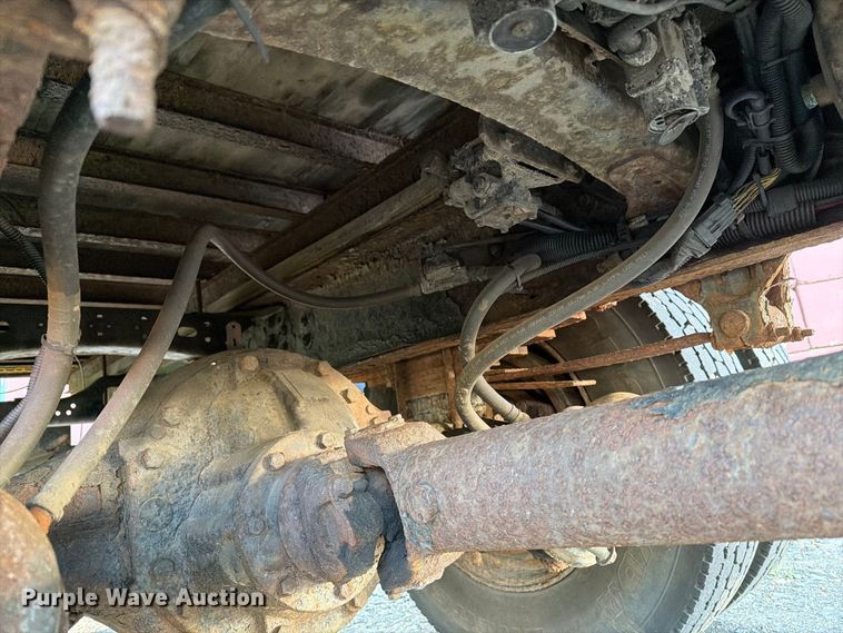 image for item FG3018 1999 Freightliner FL70 box truck