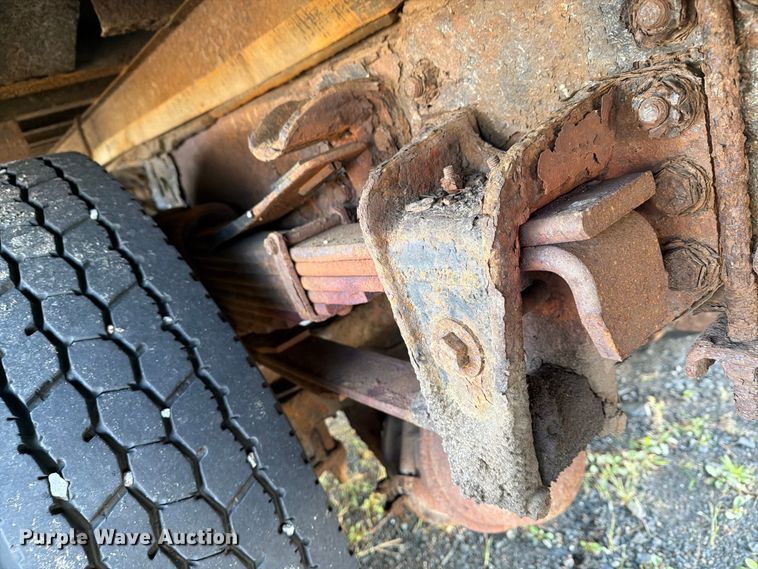 image for item FG3018 1999 Freightliner FL70 box truck