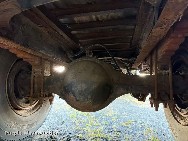 image for item FG3018 1999 Freightliner FL70 box truck