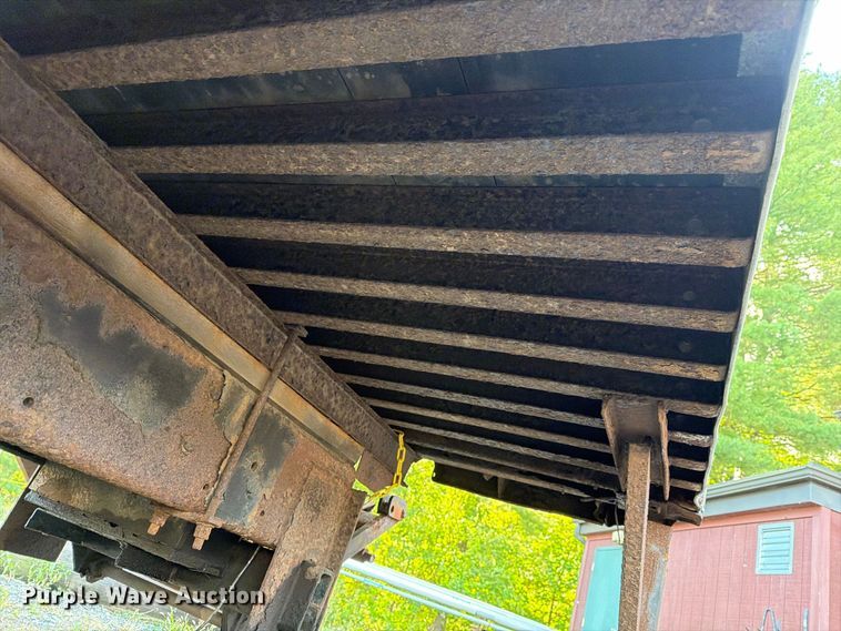 image for item FG3018 1999 Freightliner FL70 box truck