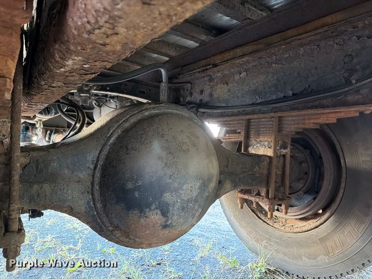 image for item FG3018 1999 Freightliner FL70 box truck
