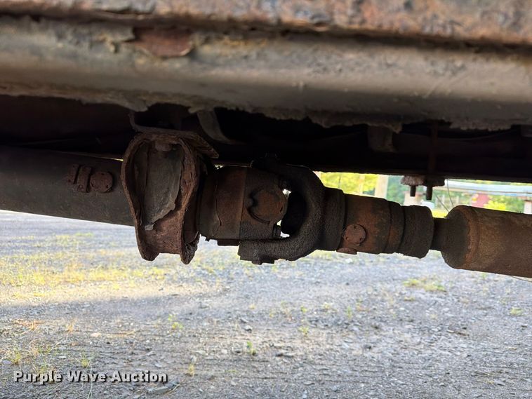 image for item FG3018 1999 Freightliner FL70 box truck