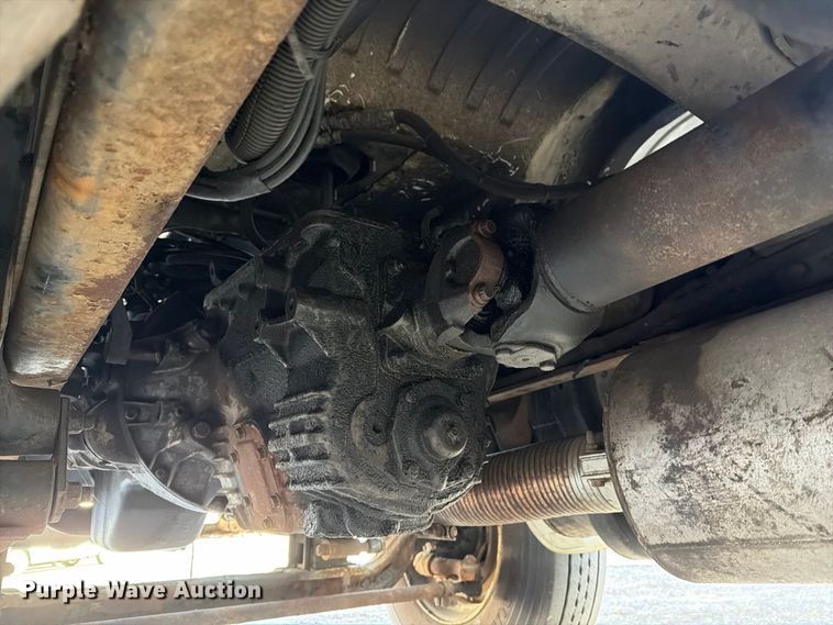 image for item FG3018 1999 Freightliner FL70 box truck