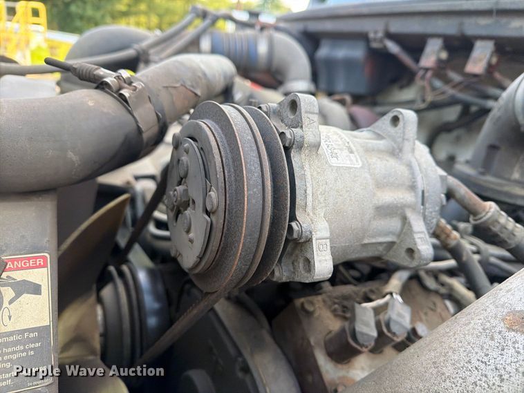 image for item FG3018 1999 Freightliner FL70 box truck