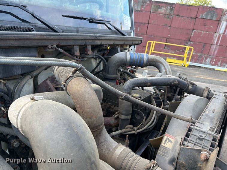 image for item FG3018 1999 Freightliner FL70 box truck