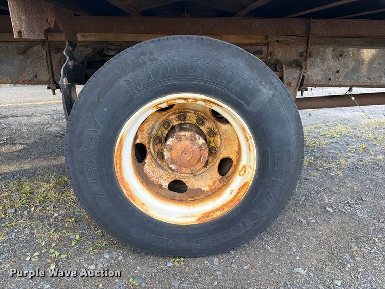 image for item FG3018 1999 Freightliner FL70 box truck