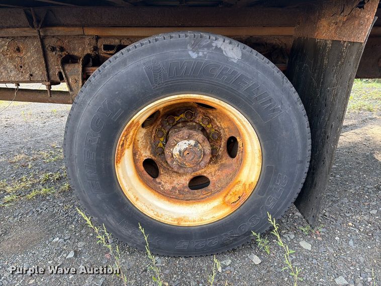 image for item FG3018 1999 Freightliner FL70 box truck