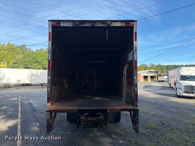 image for item FG3018 1999 Freightliner FL70 box truck