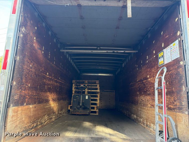 image for item FG3018 1999 Freightliner FL70 box truck