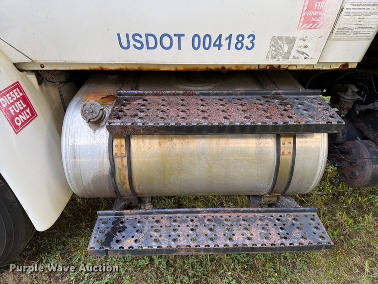 image for item FG3019 2007 International MA025 box truck