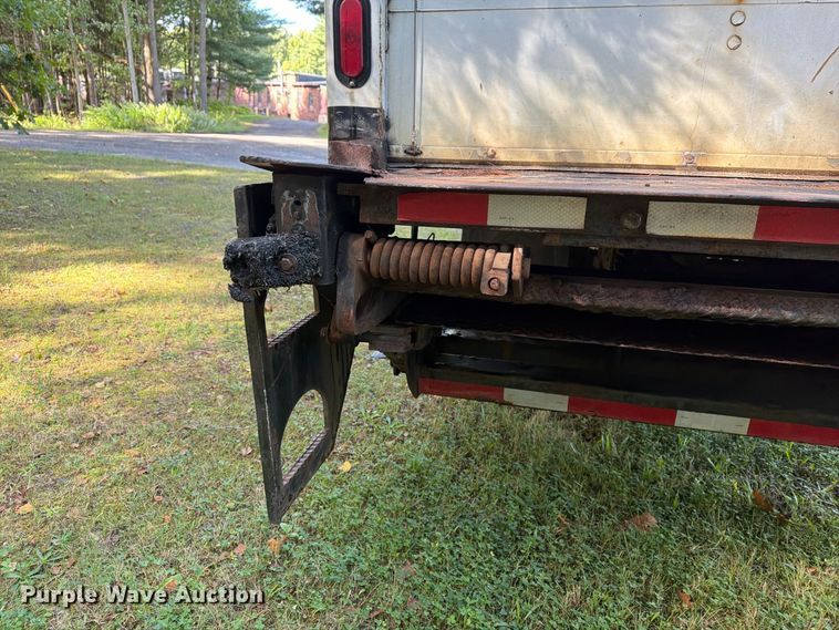image for item FG3019 2007 International MA025 box truck