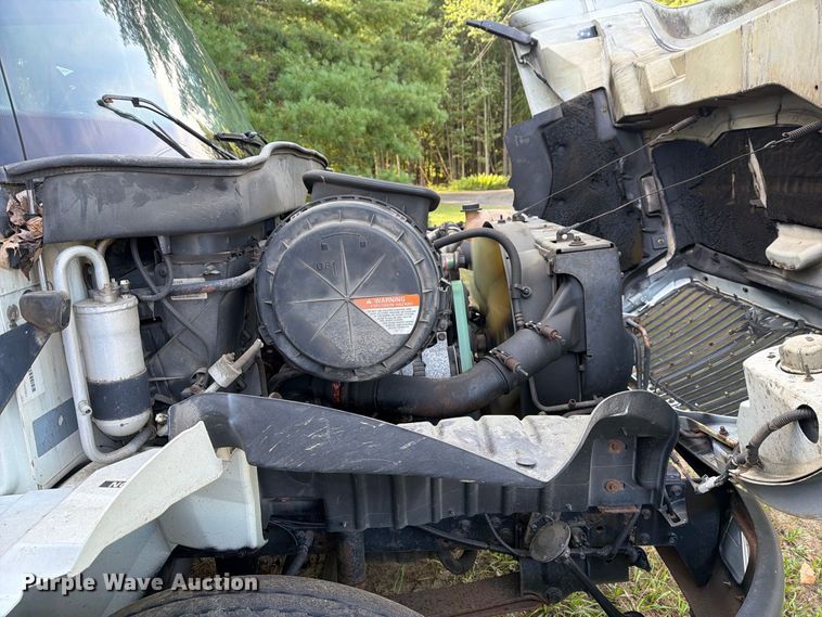 image for item FG3019 2007 International MA025 box truck