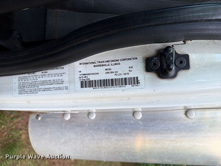 image for item FG3019 2007 International MA025 box truck
