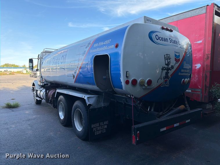 image for item FG3020 2003 Volvo VHD fuel truck
