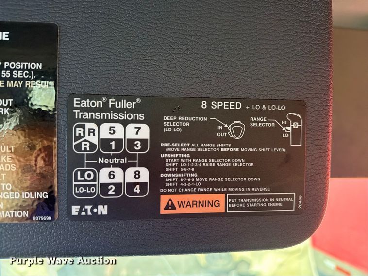 image for item FG3020 2003 Volvo VHD fuel truck