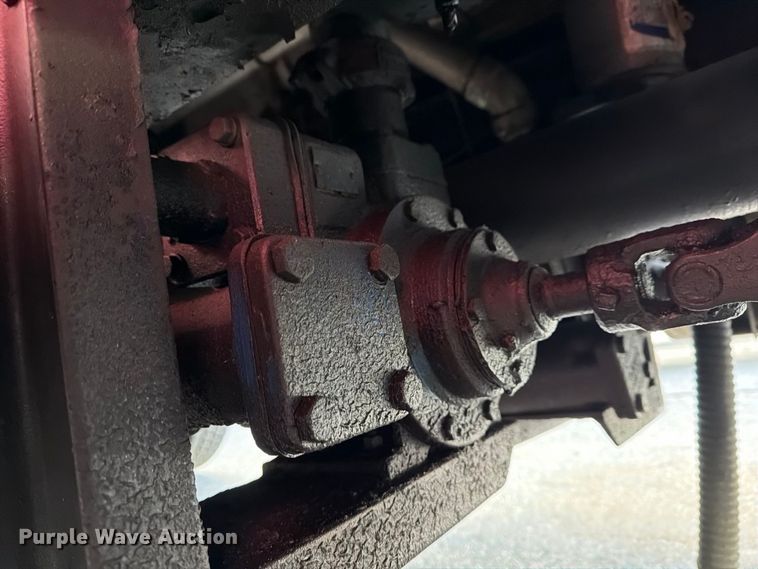 image for item FG3020 2003 Volvo VHD fuel truck