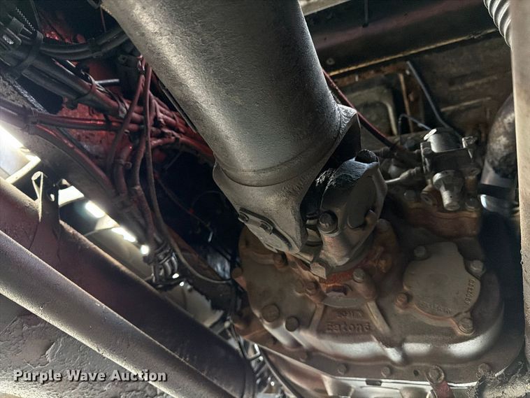 image for item FG3020 2003 Volvo VHD fuel truck