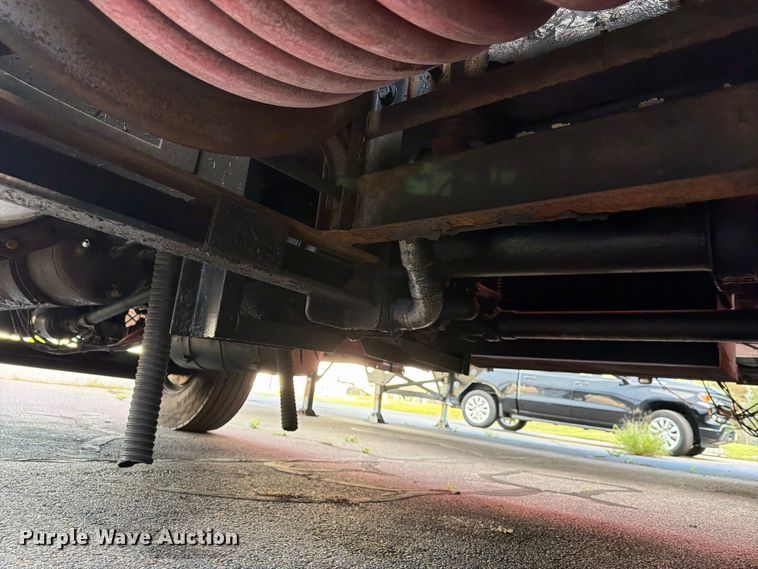 image for item FG3020 2003 Volvo VHD fuel truck