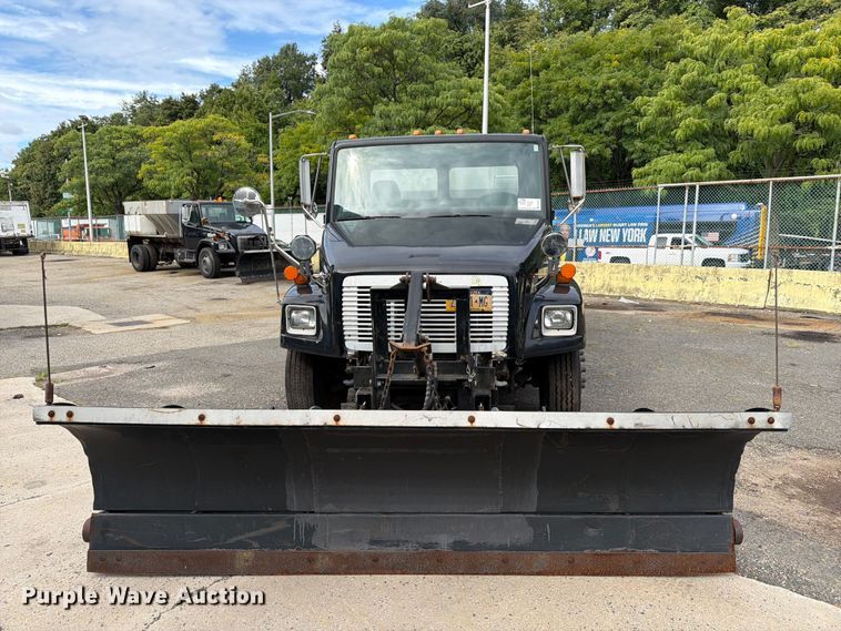 image for item FG3021 2002 Freightliner FL70 dump truck