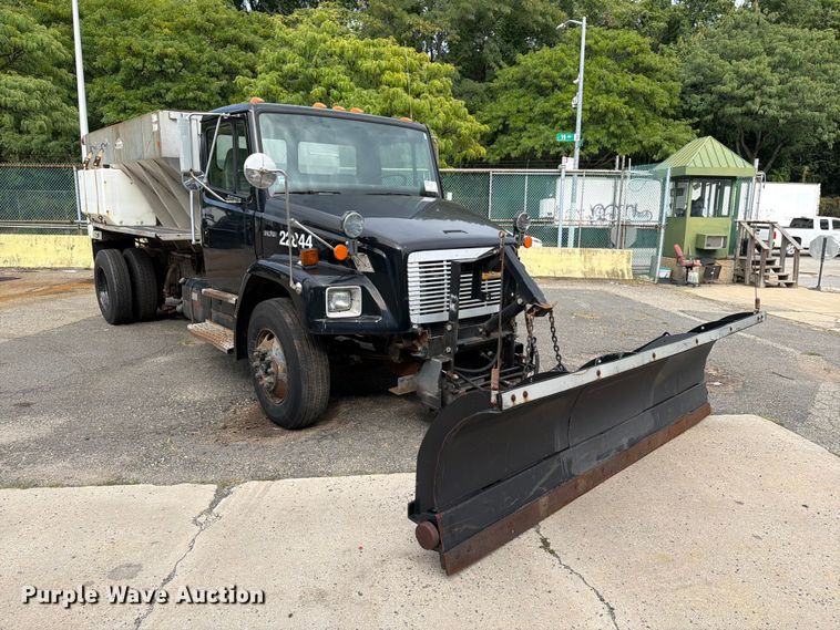 image for item FG3021 2002 Freightliner FL70 dump truck