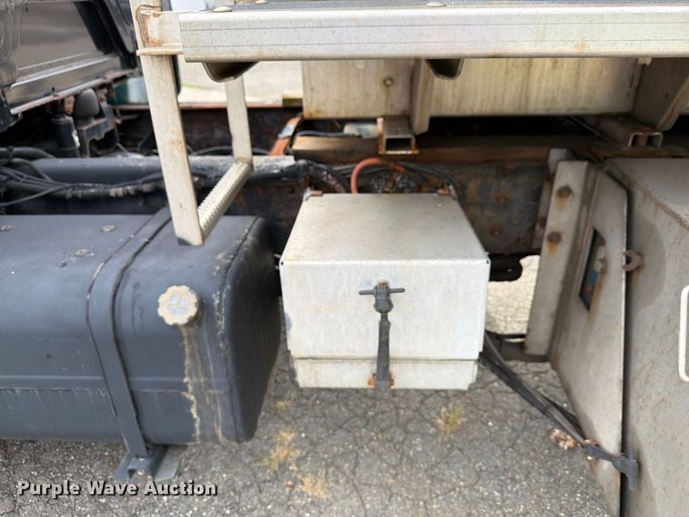 image for item FG3021 2002 Freightliner FL70 dump truck