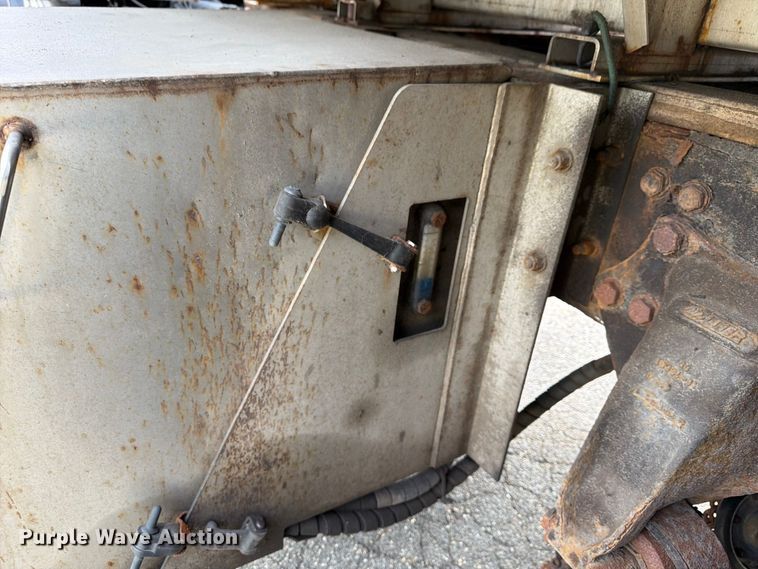 image for item FG3021 2002 Freightliner FL70 dump truck