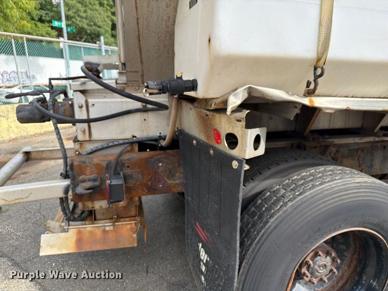 image for item FG3021 2002 Freightliner FL70 dump truck